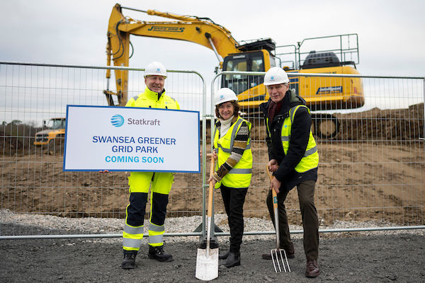 First Minister at Swansea GGP