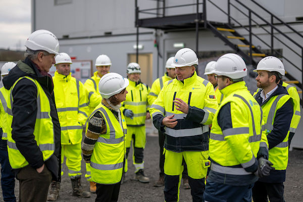 First Minister at Swansea Greener Grid Park
