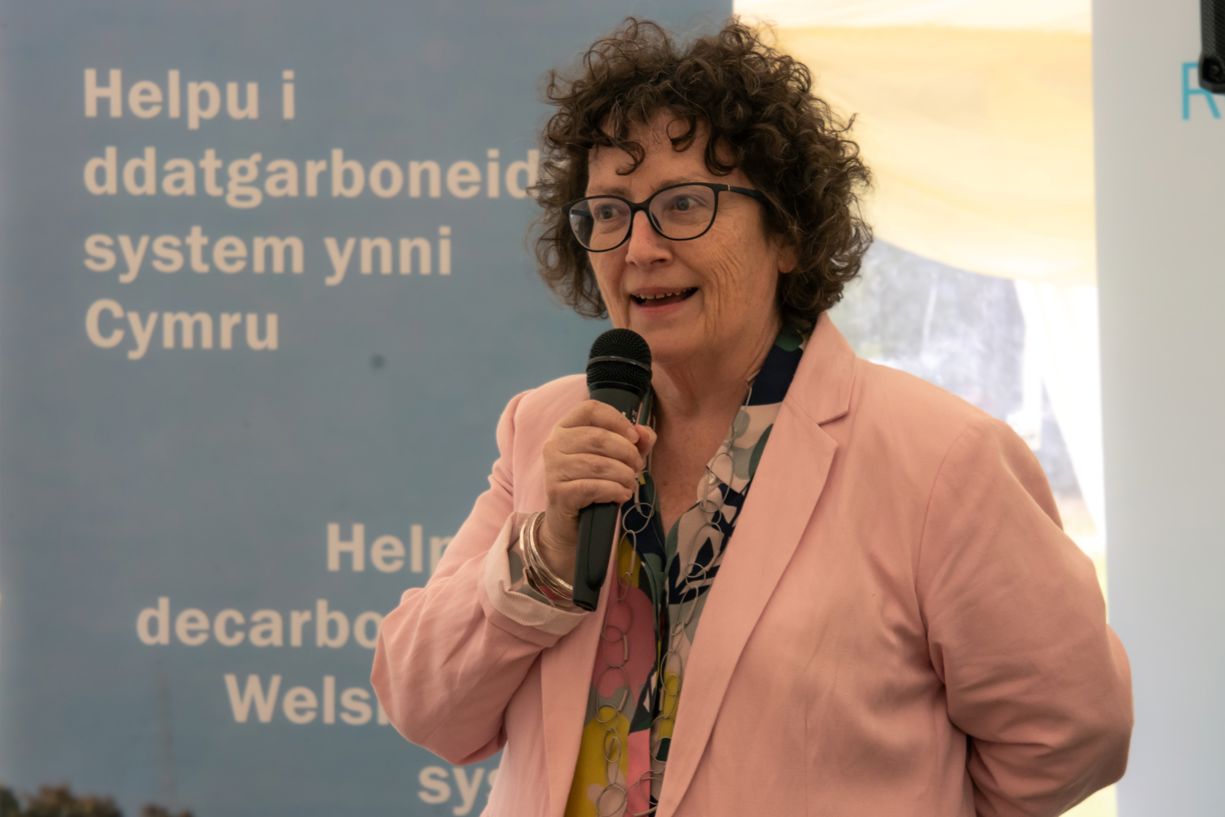 Elin Jones AS