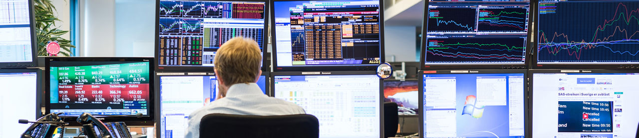 03_hedging services_2400x520.jpg