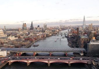 Solarcentury's solar project on the subwaystation Blackfriars Bridge in London. Photo: Solarcentury